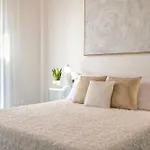 Apartment Gioja Mea *