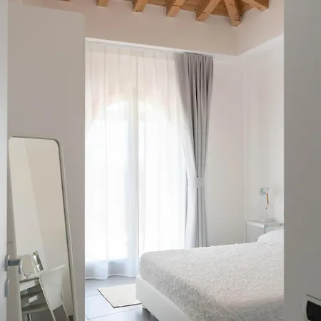 Apartment Gioja Mea *