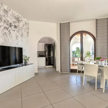 Apartment Gioja Mea *